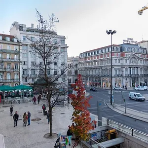 Inn-chiado Restauradores Prime בית הארחה