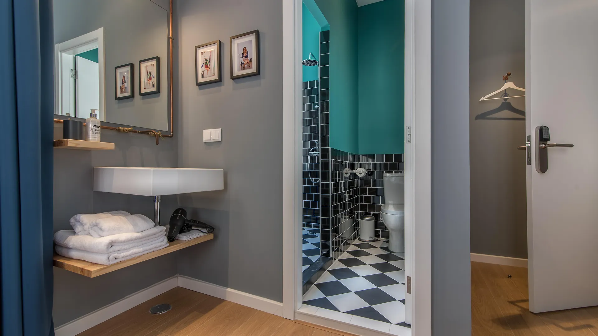 Esqina Urban Lodge Lisbon Guest house